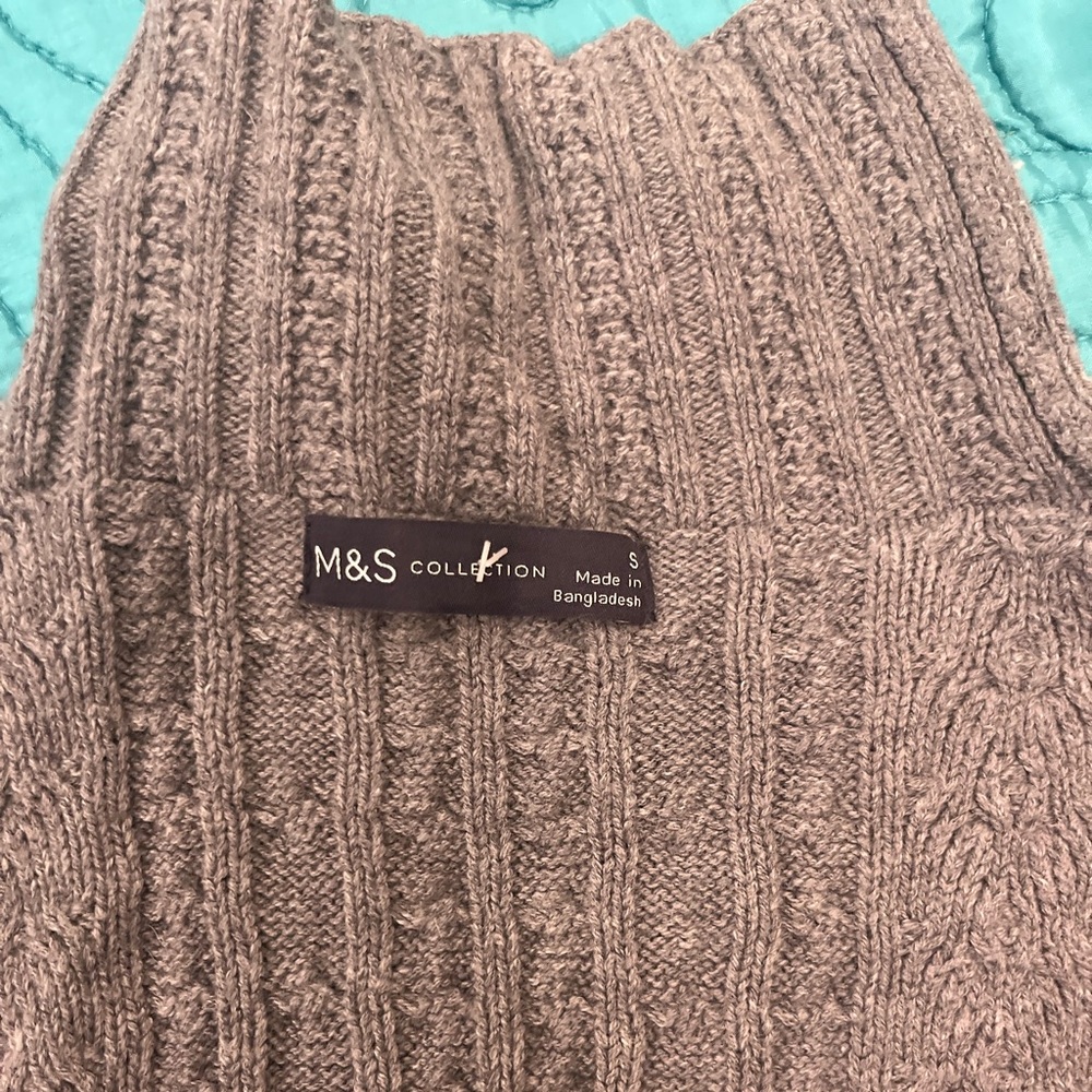 Marks & Spencer Turtle Neck Cable-Knit Woollen Dress in Grey (UK 8) - Picture 4 of 5